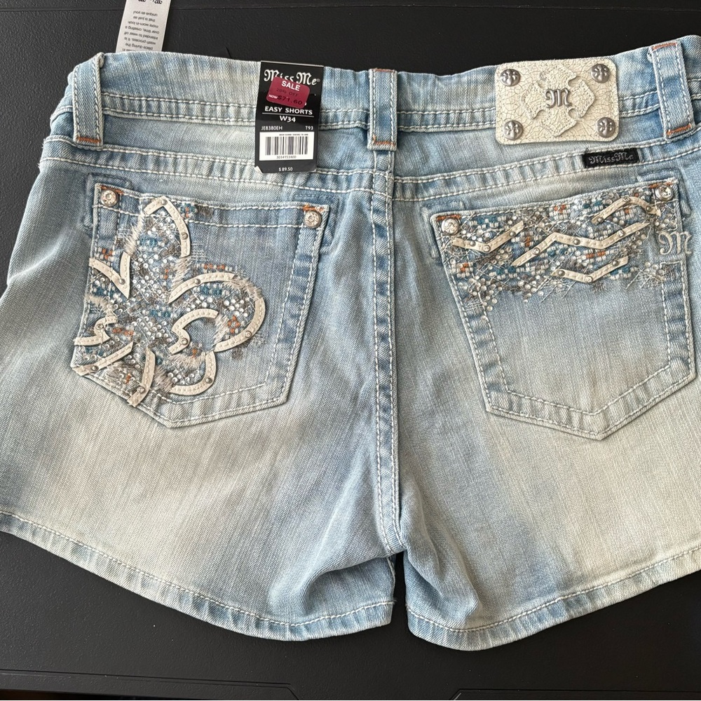NWT - Miss Me Jean Easy Shorts Bling & Embellished - 34 Waist